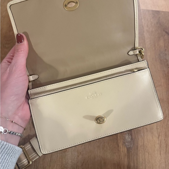 Coach Wallet on Chain/Strap Bag - Picture 6 of 8